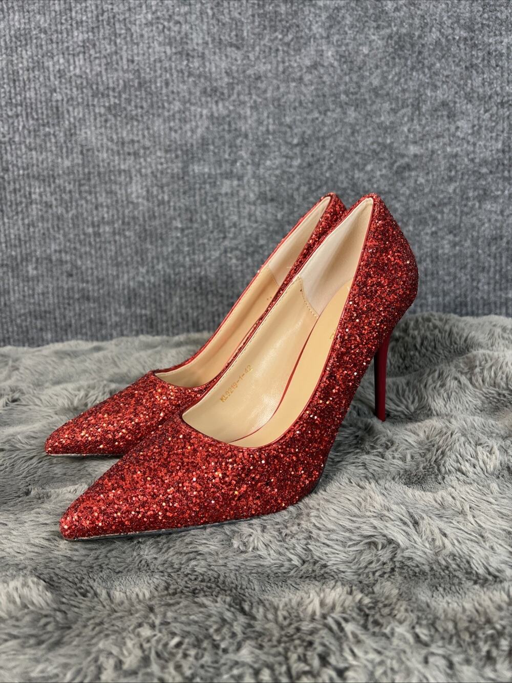 BIG TREE Showstopper Pair Of Red Glitter Stiletto Heels New Size 42 US 11